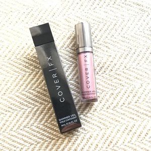 Cover FX Shimmer Veil in Amethyst highlighter